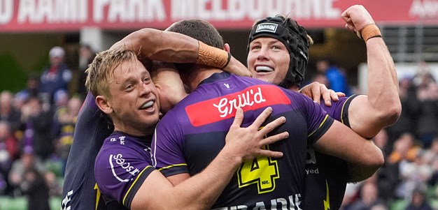 Storm hold off Knights to secure top spot