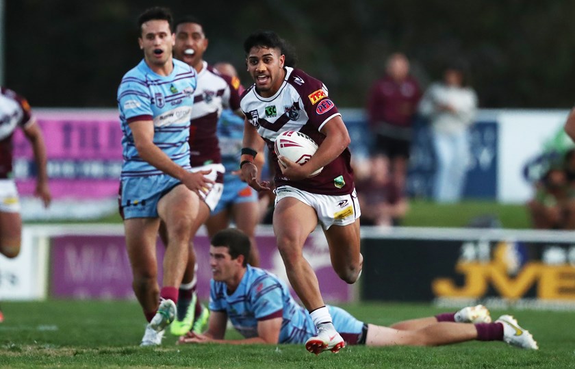 Alofiana Khan-Pereira in action for the Burleigh Bears during his award-winning 2022 Hostplus Cup season. 