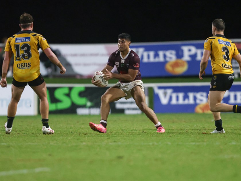 Josiah Karapani in action for the Burleigh Bears.