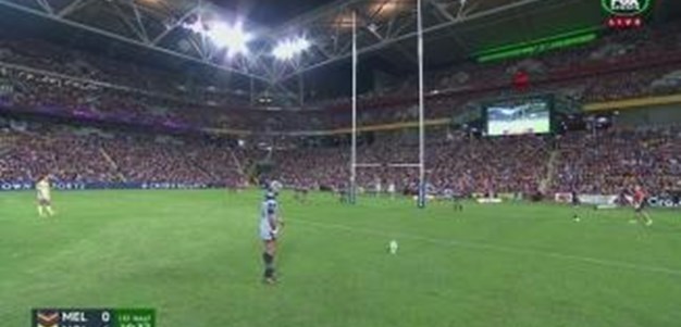 Rd 10: PENALTY GOAL Johnathan Thurston (20th min)