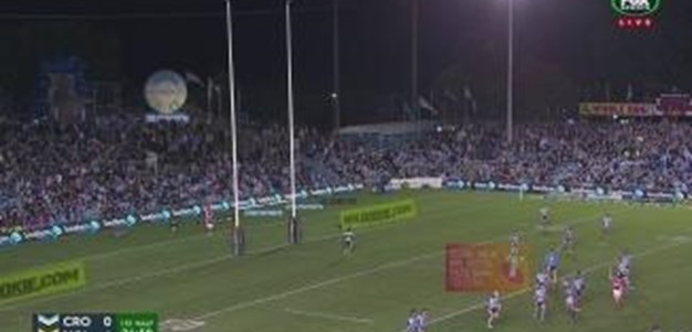 Rd 14: PENALTY GOAL Johnathan Thurston (27th min)