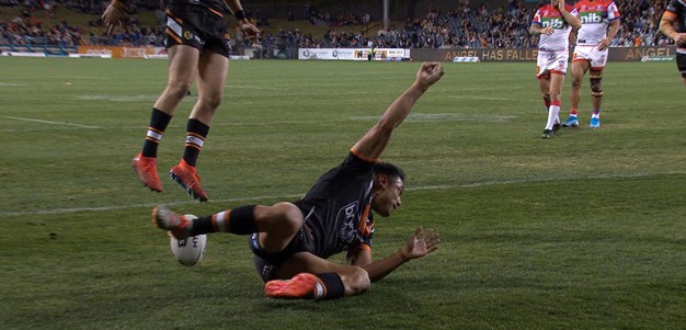 Marshall continues first half masterclass with kick for Nofoaluma