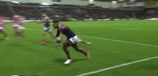 Tupou scoops up a Keary pass to score