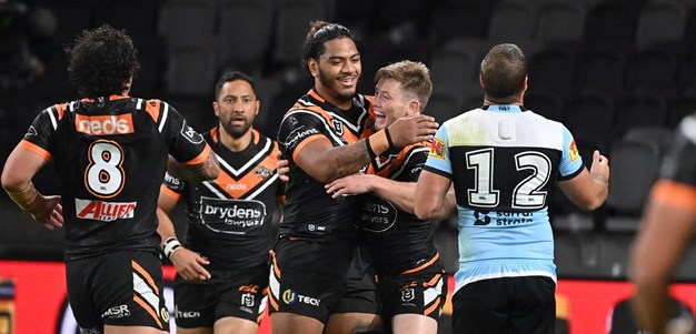 Match Highlights: Sharks v Wests Tigers