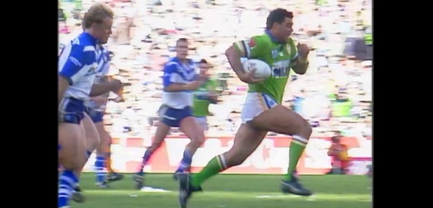 Meninga intercepts a pass in his last game as a Raider