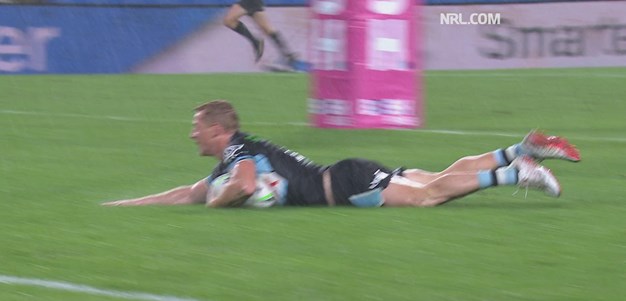 Olympian Miller breaks away for his maiden NRL try