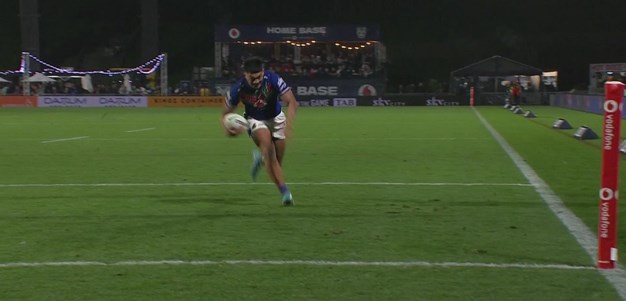 Kosi tucks away a try