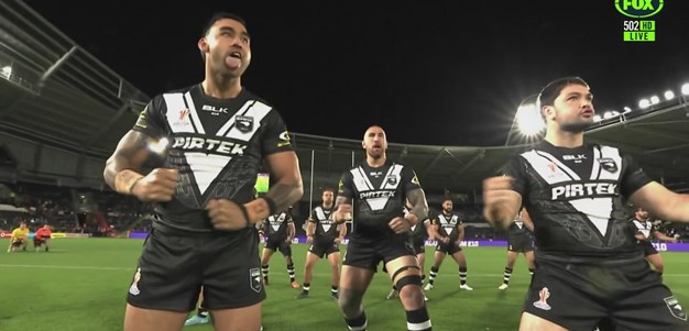 Hiku leads Kiwis haka