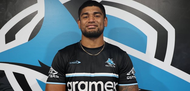 Kaufusi comfortable in Sharks colours