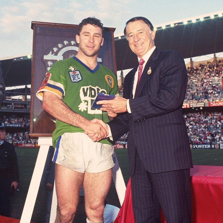 Clive Churchill Medal winner: Ricky Stuart - 1990