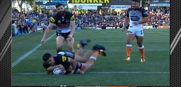 Rd 22: Panthers v Tigers - Try 25th minute - David Nofoaluma