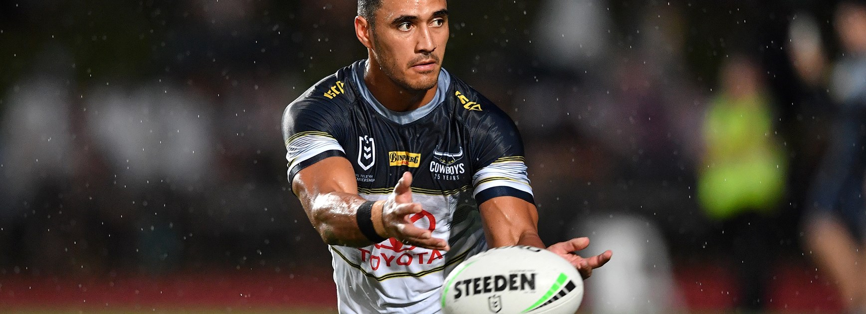 Cowboys fullback Valentine Holmes.