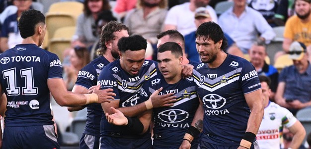 Clifford leads Cowboys to big win over Raiders